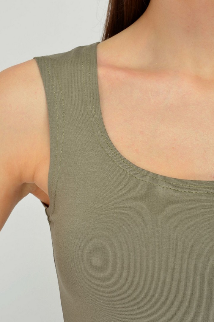 Фото товара 19935, топ цвета хаки